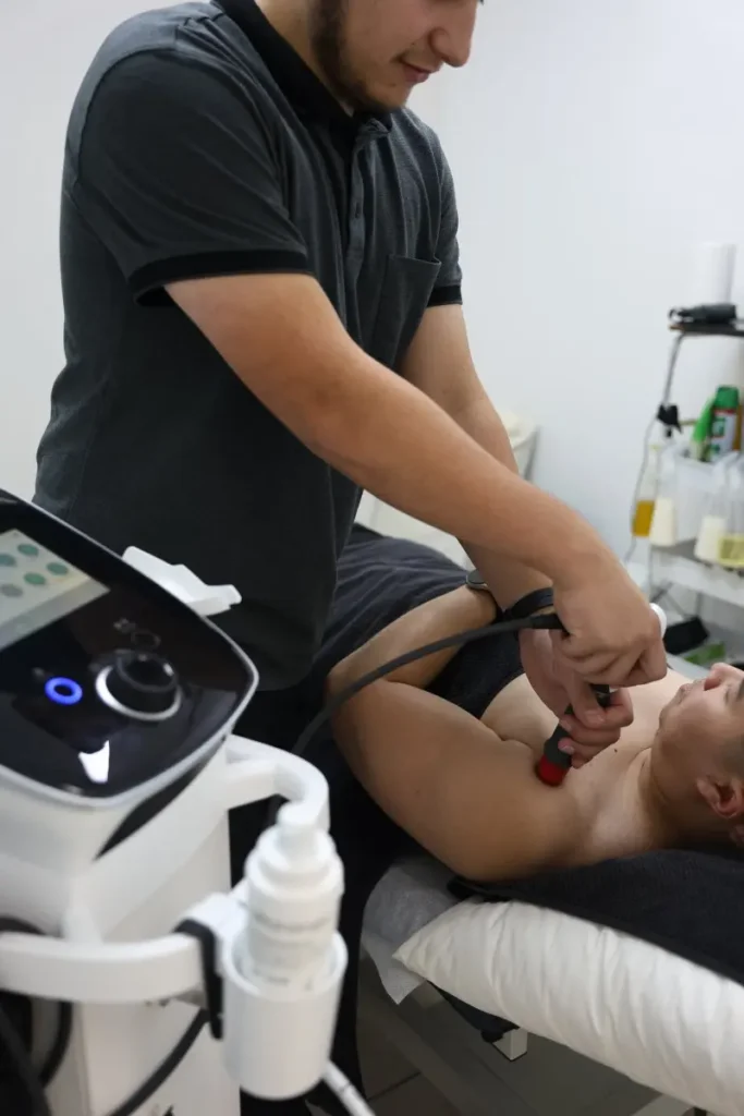 Shockwave Therapy - Understanding Shoulder Impingement